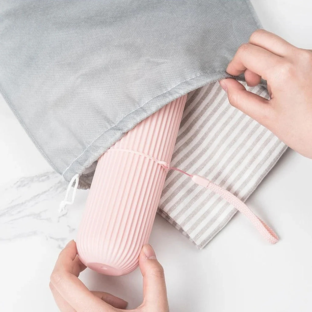 "Portable toothpaste holder travel case for camping — storage box that protects your toothbrush and toothpaste from dirt and damage."